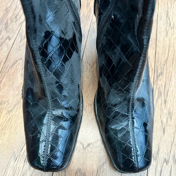 Vintage Shoes - Vintage Black Croc-Embossed Faux Leather Mid Calf Square Toe Boots